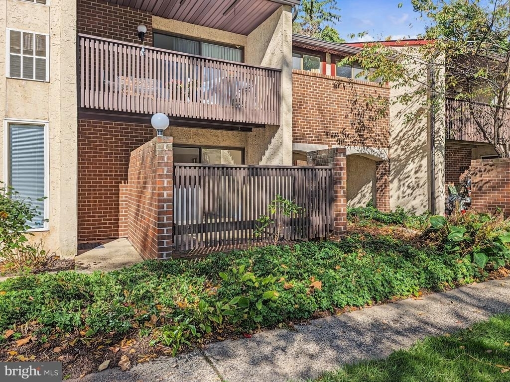 2-36 Aspen Way W - Photo 1