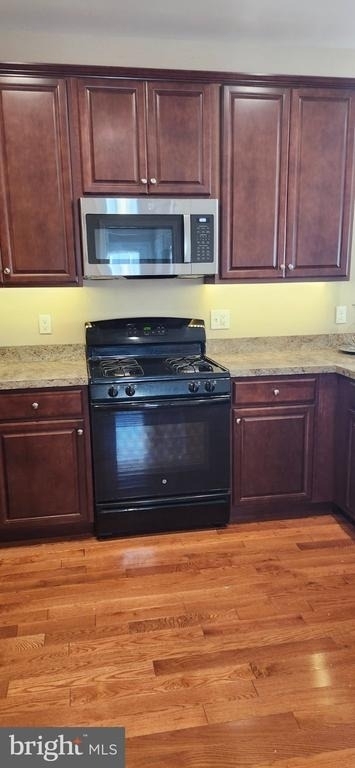 37 Beach Drive - Photo 3