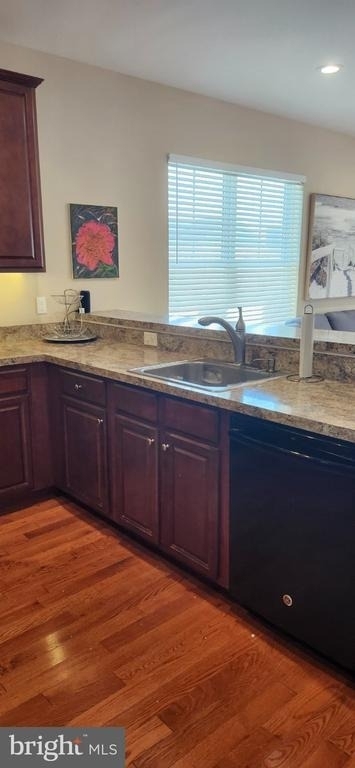 37 Beach Drive - Photo 5