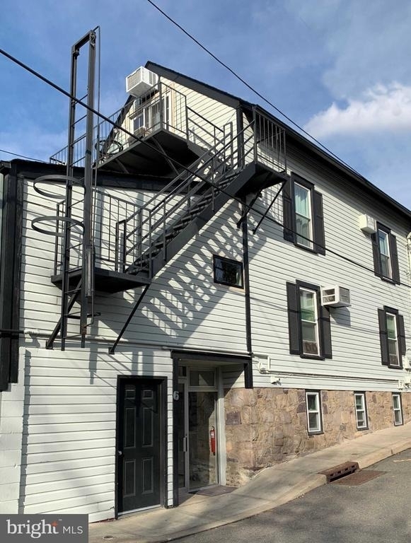 6 Ferry Street - Photo 5