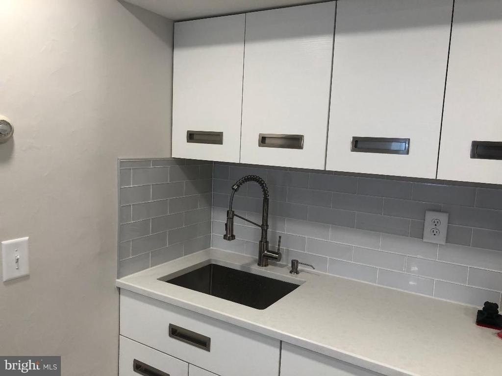 6 Ferry Street - Photo 3