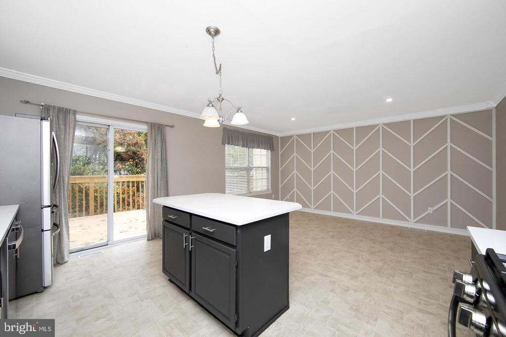 302 Allens Lane - Photo 12