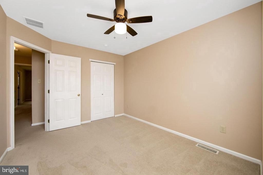 302 Allens Lane - Photo 21