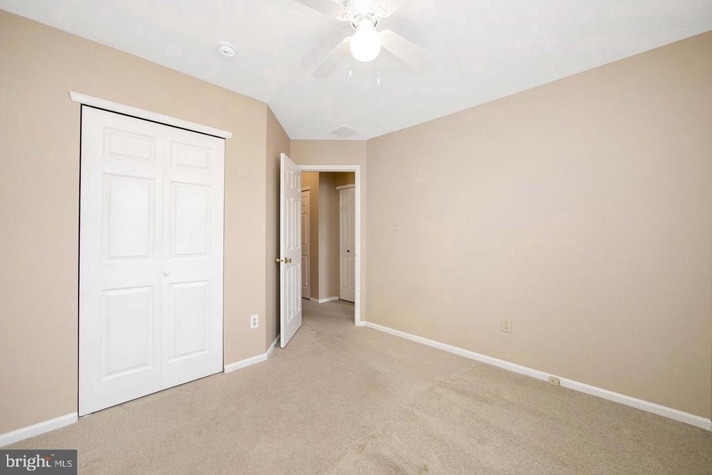 302 Allens Lane - Photo 23