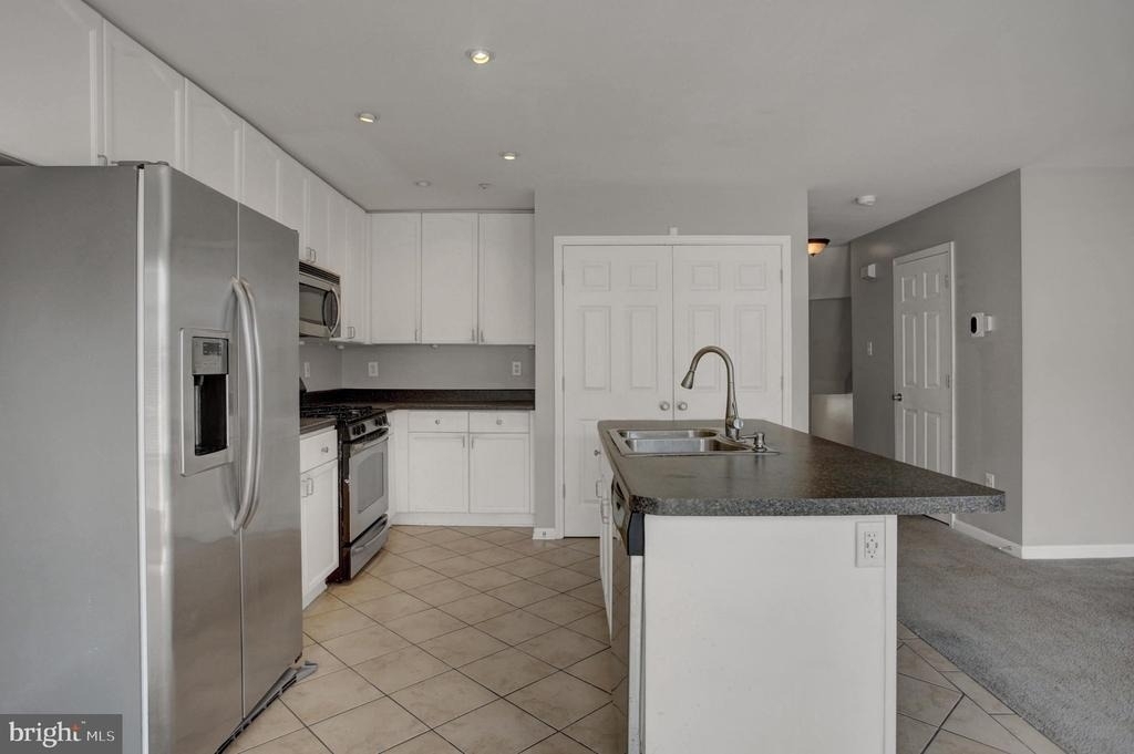 1153 Lindsay Lane - Photo 17