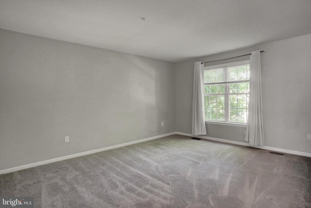 1153 Lindsay Lane - Photo 9