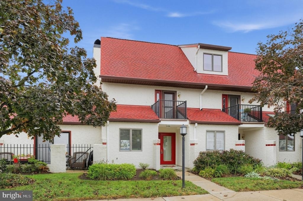 7 Queen Victoria Way - Photo 32