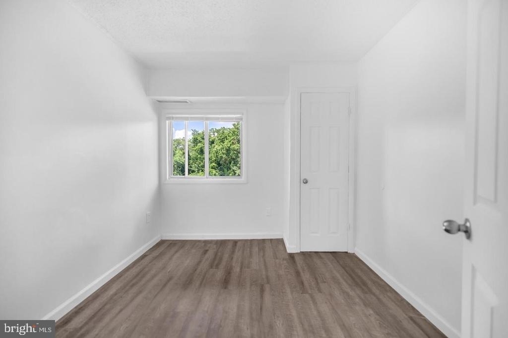 3009 Southern Avenue - Photo 8