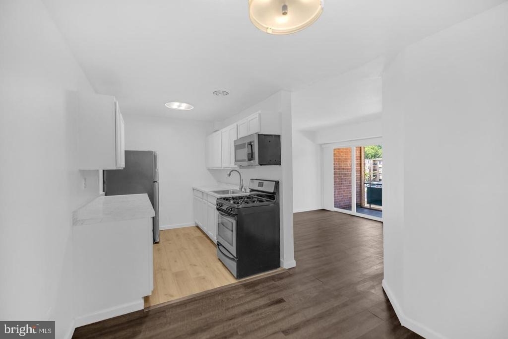 3009 Southern Avenue - Photo 4