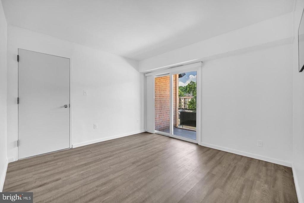 3009 Southern Avenue - Photo 0