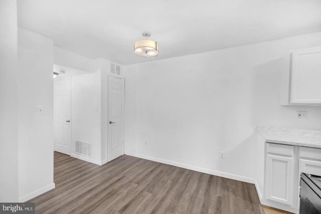 3009 Southern Avenue - Photo 3
