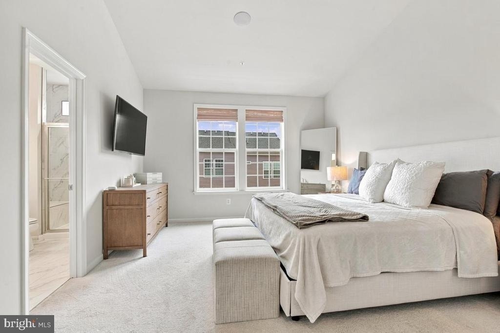 2653 Sierra Nevada Avenue - Photo 13