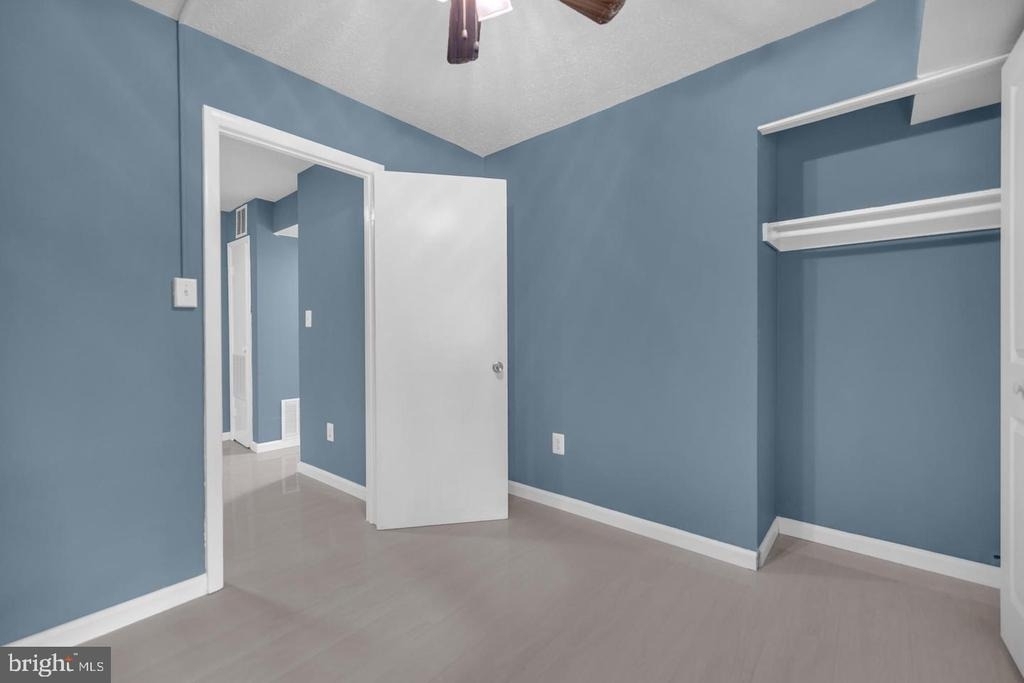 3009 Southern Avenue - Photo 9