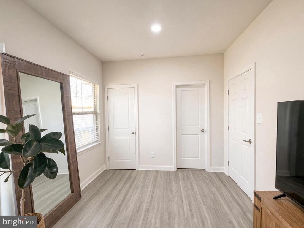 7012 Gladebrook Road - Photo 3