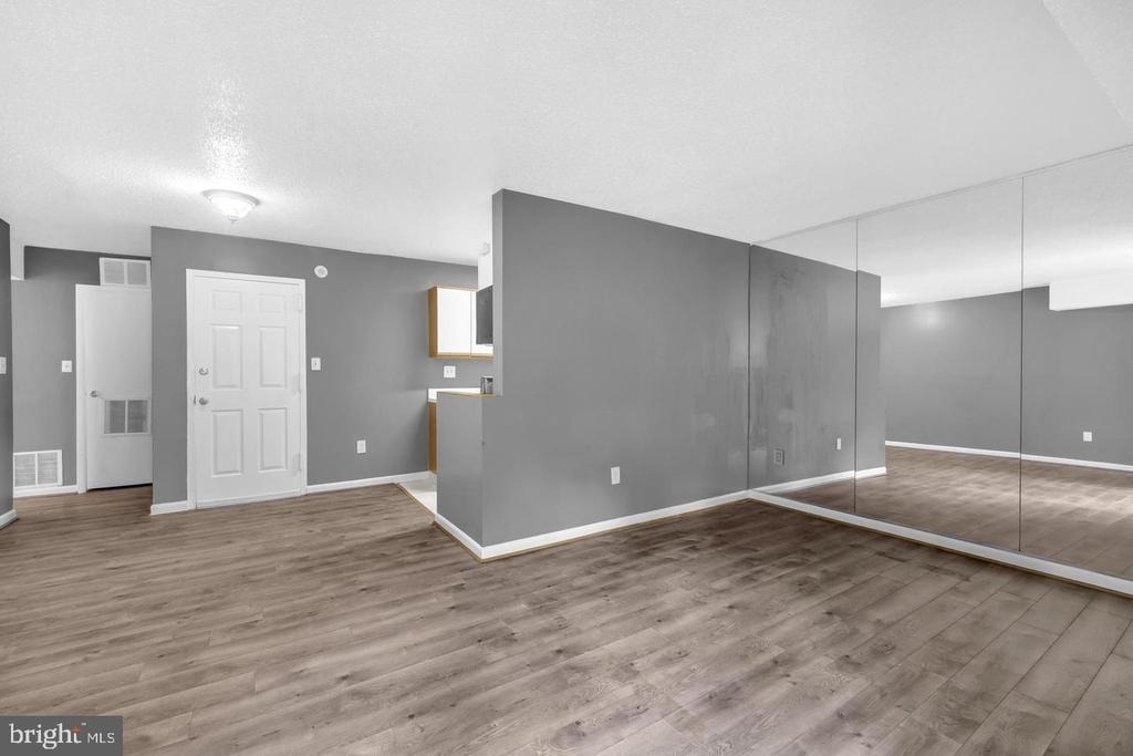 3011 Southern Avenue - Photo 3