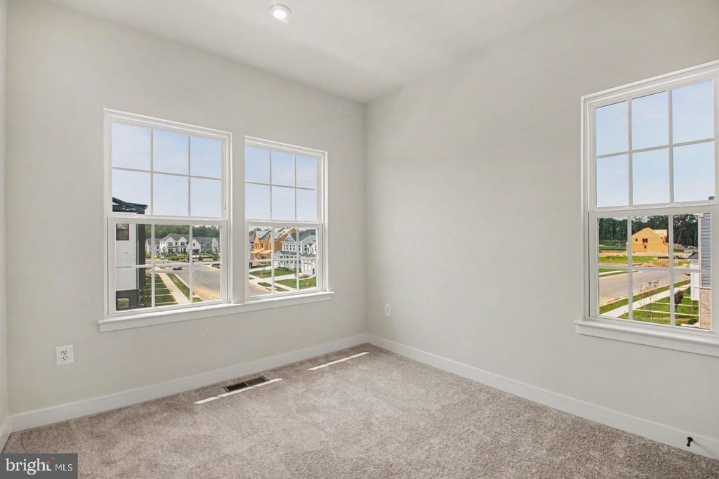 16100 Meadow Glenn Drive - Photo 12