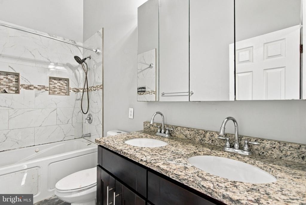 10907 Daniel Sim Court - Photo 11