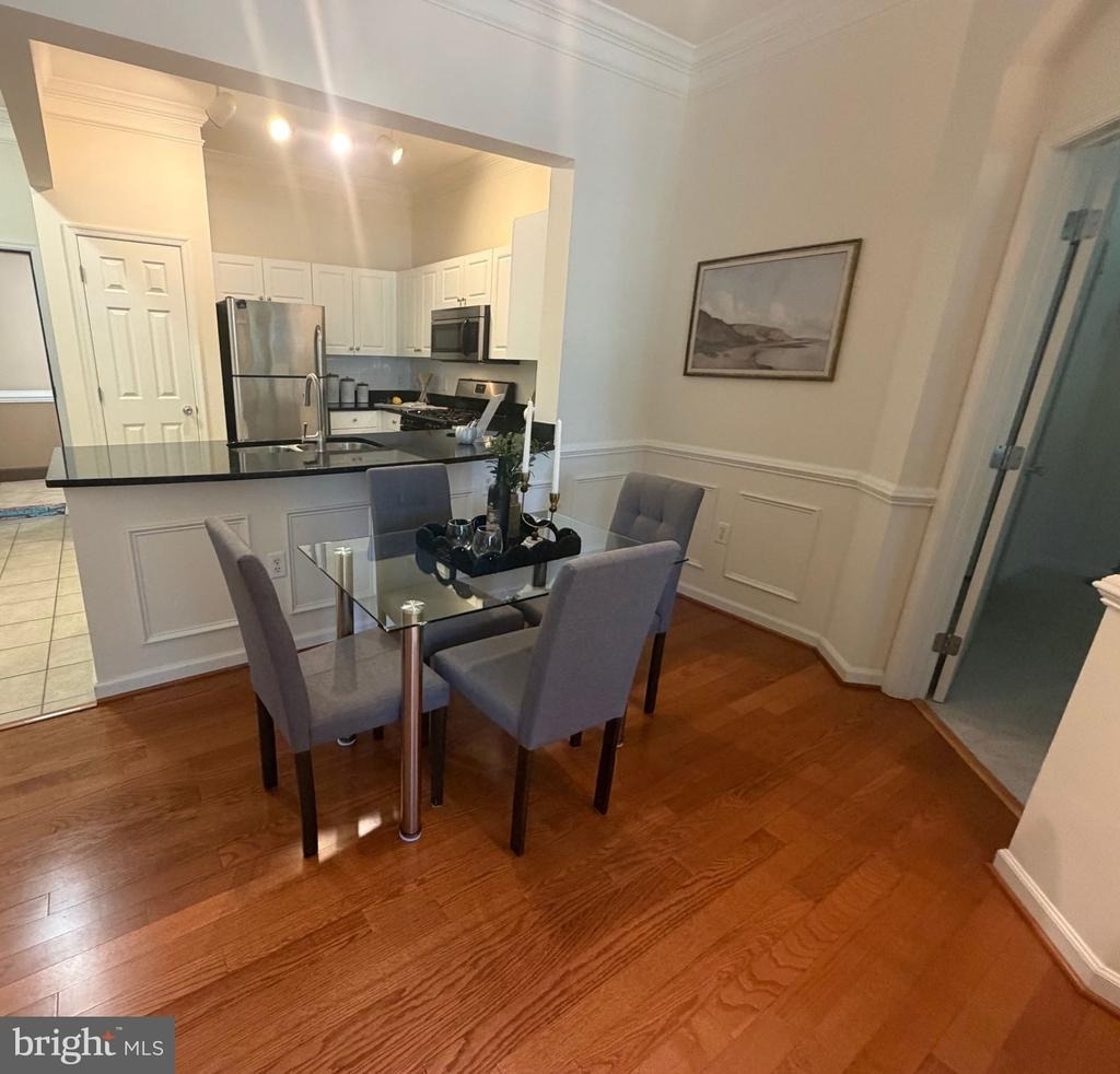 7 Booth Street - Photo 9