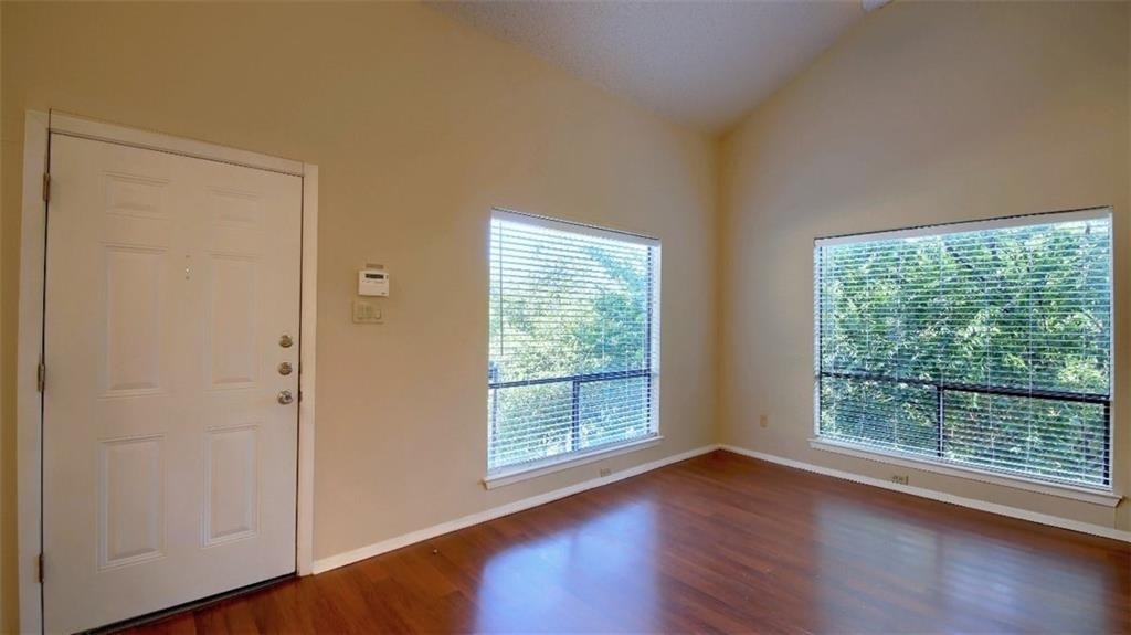 908 Poplar St - Photo 6