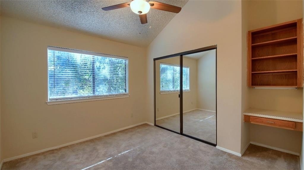 908 Poplar St - Photo 10
