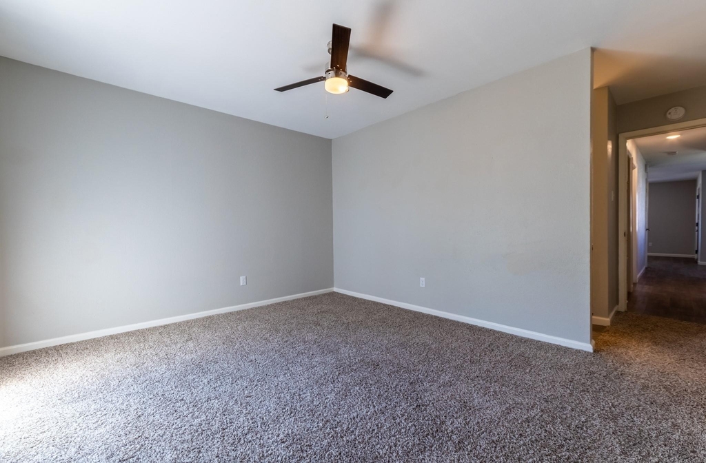 2203 E Stassney Ln - Photo 7