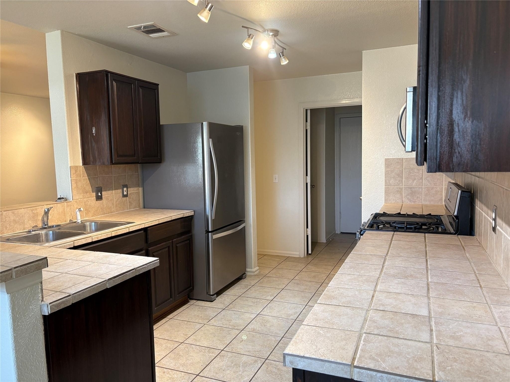 125 Camelia Pkwy - Photo 5