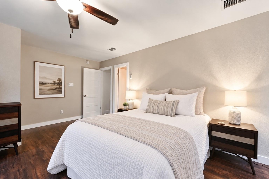 9906 Willers Way - Photo 12