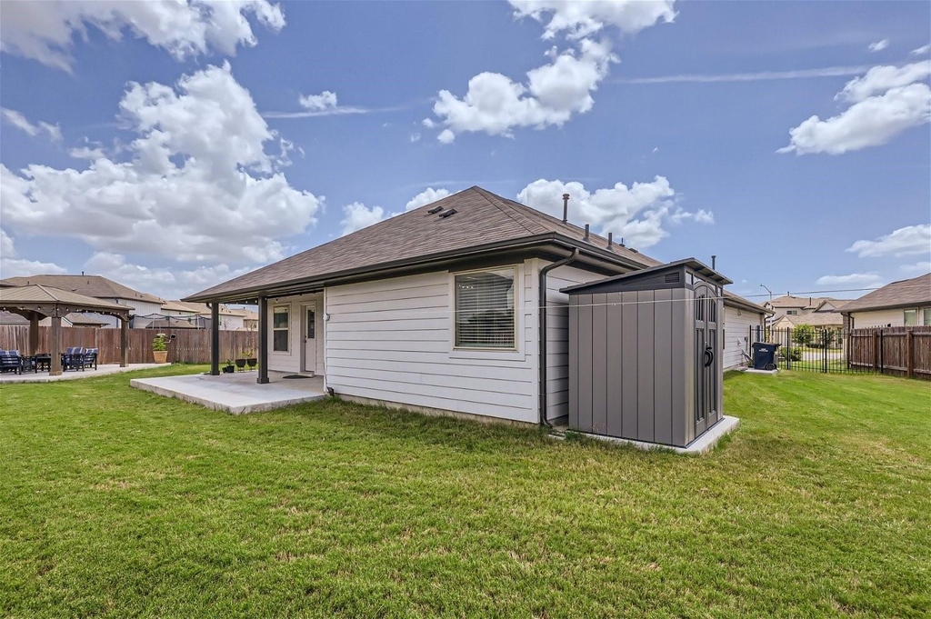 913 Medina Way - Photo 20