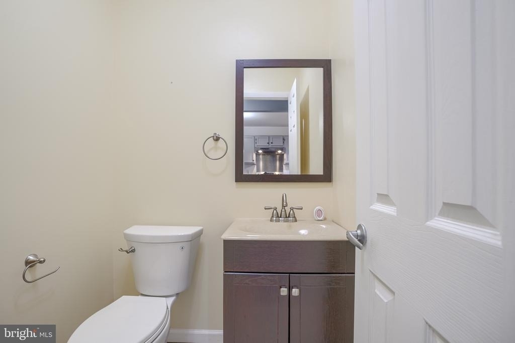3831 Glenview Terrace - Photo 10