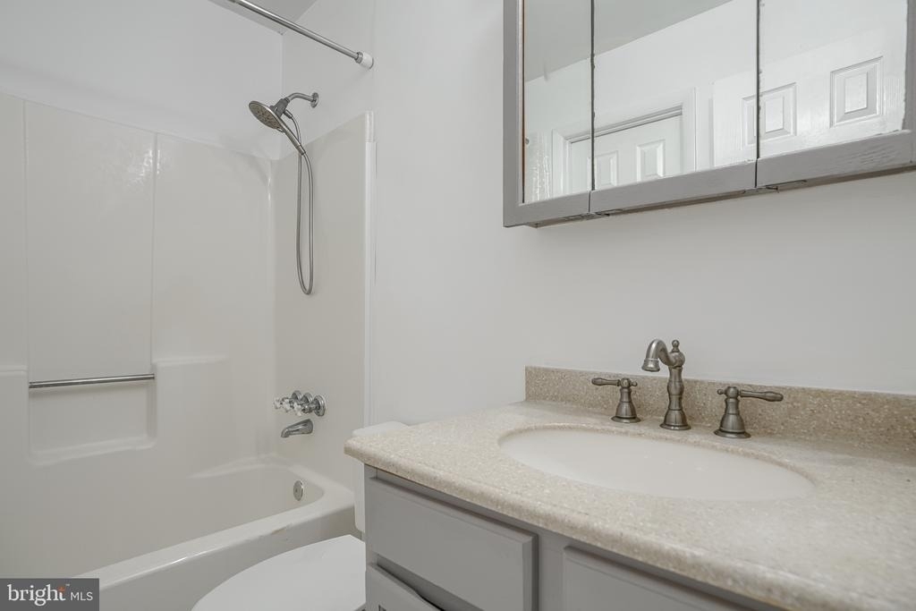3831 Glenview Terrace - Photo 20