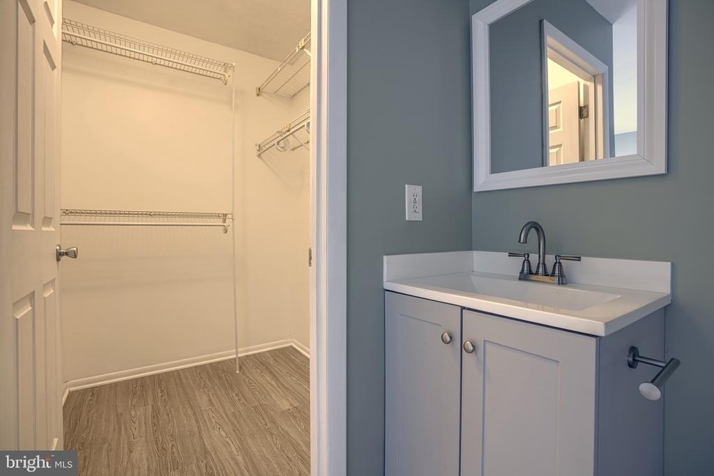 3831 Glenview Terrace - Photo 17
