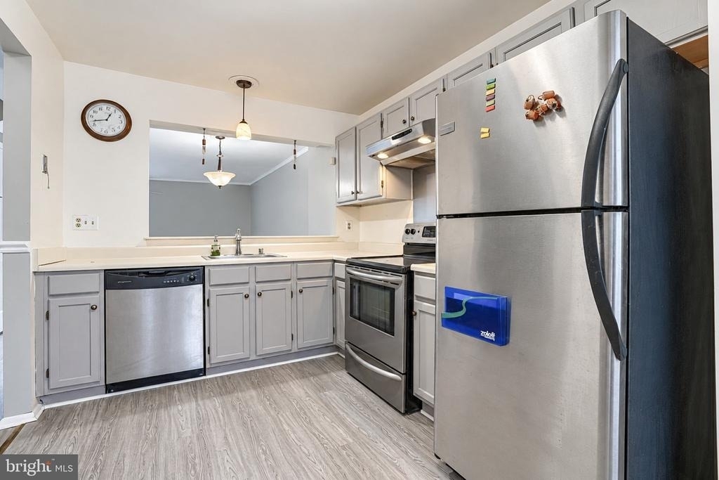 3831 Glenview Terrace - Photo 4