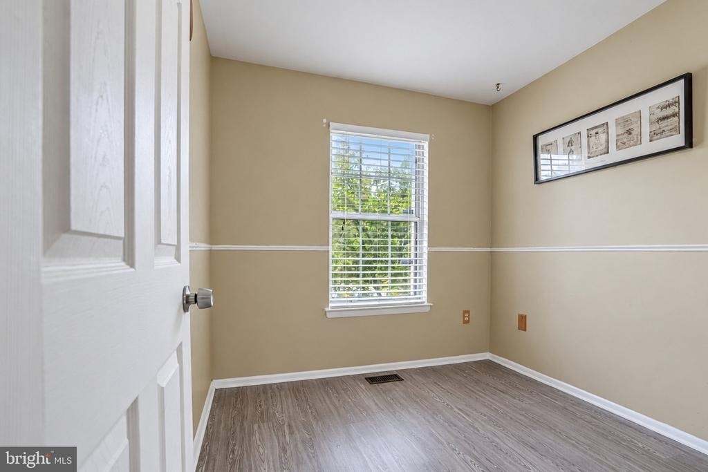 3831 Glenview Terrace - Photo 13