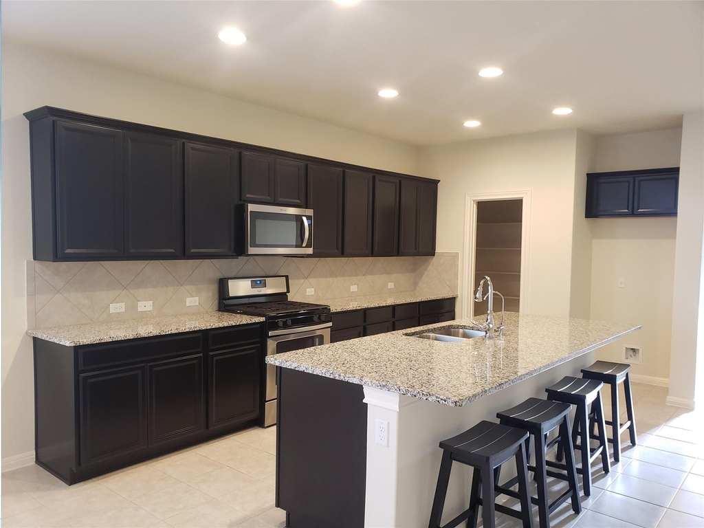 227 Everglade Dr - Photo 1