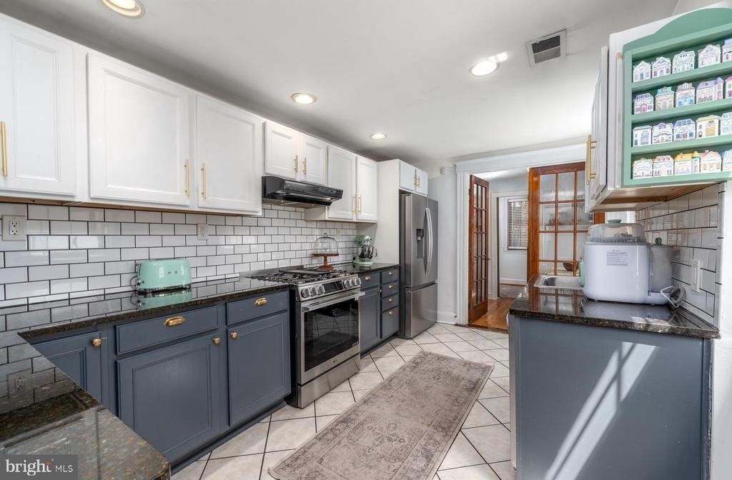 521 S Ann Street - Photo 9