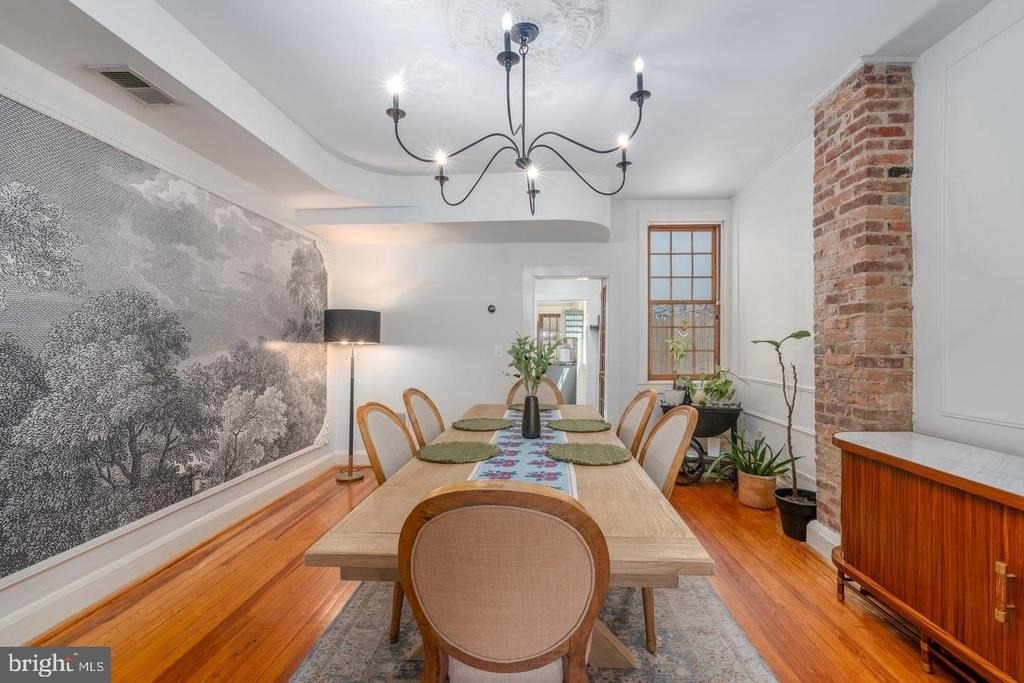 521 S Ann Street - Photo 1