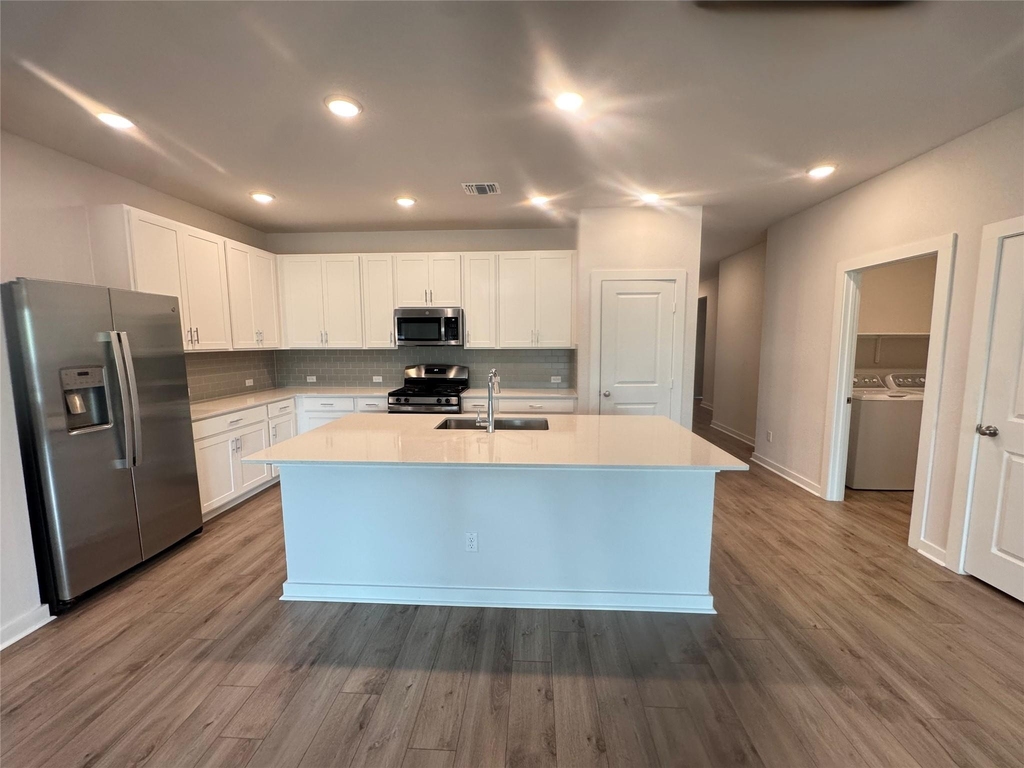 65 Hereford Loop - Photo 1