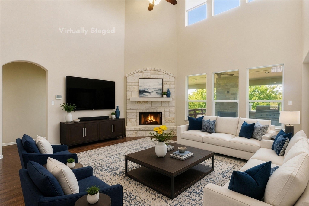 1511 Rimstone Dr - Photo 3