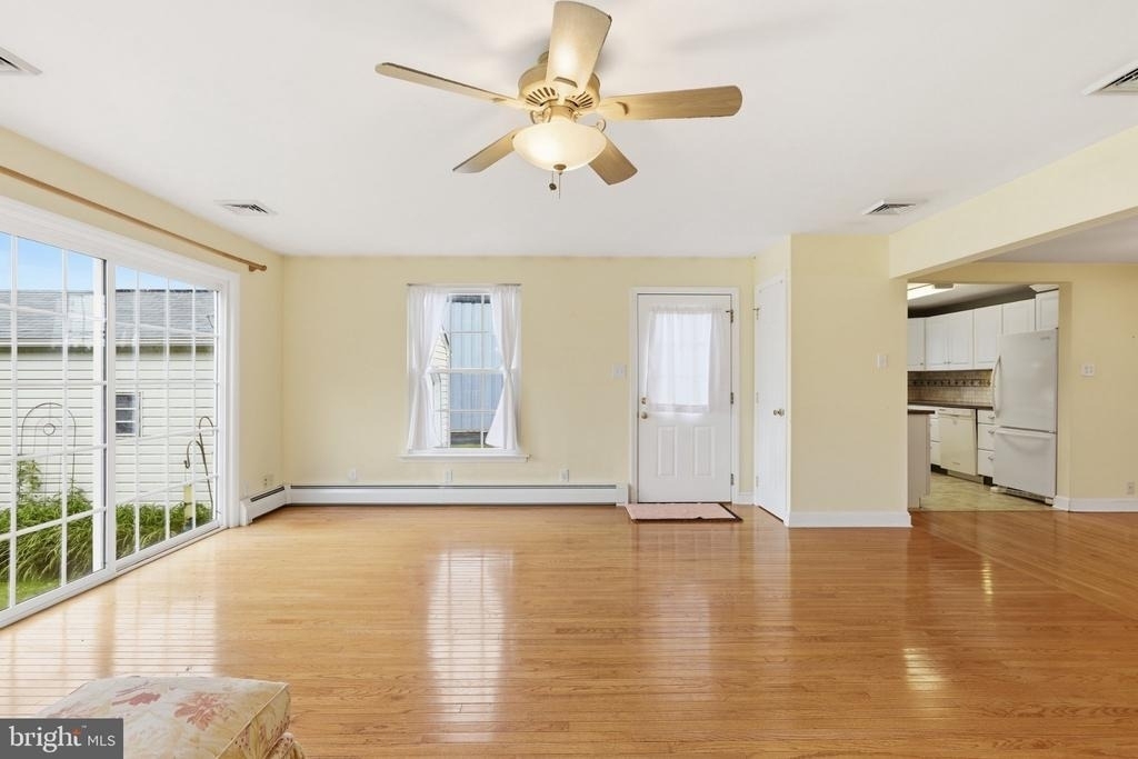 24 W Market Street - Photo 22