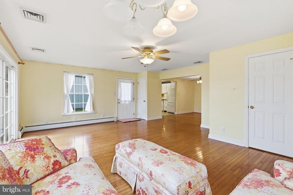 24 W Market Street - Photo 20