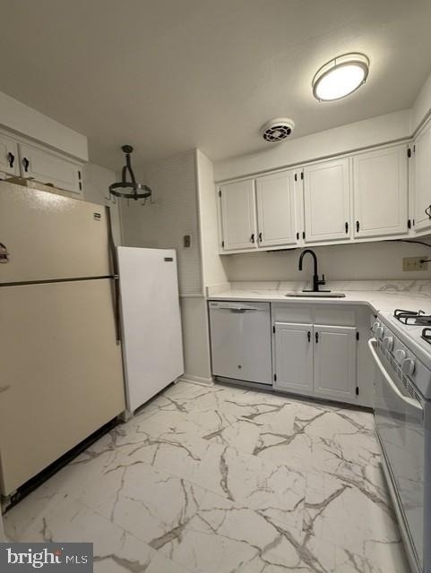 313 Pyramid Avenue - Photo 3