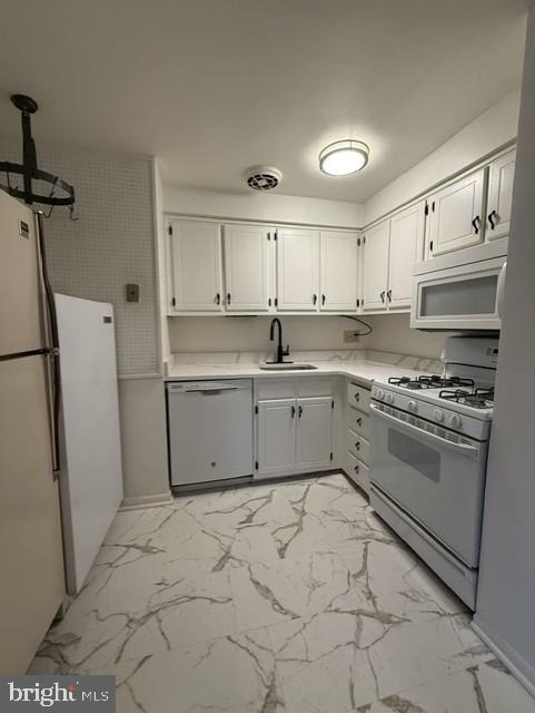 313 Pyramid Avenue - Photo 2