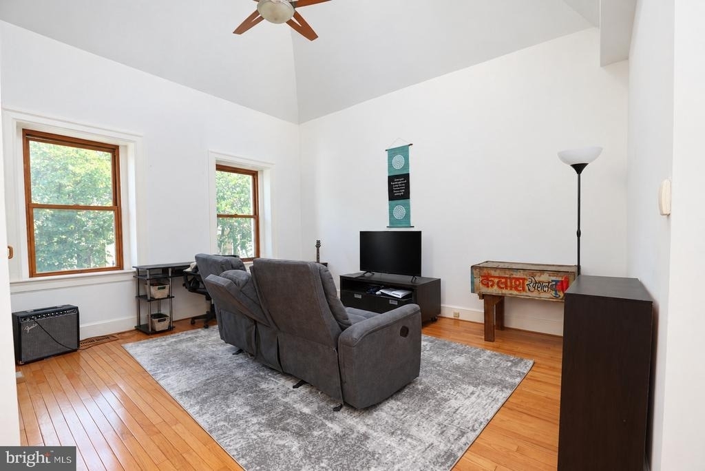 1841 Ontario Place Nw - Photo 21