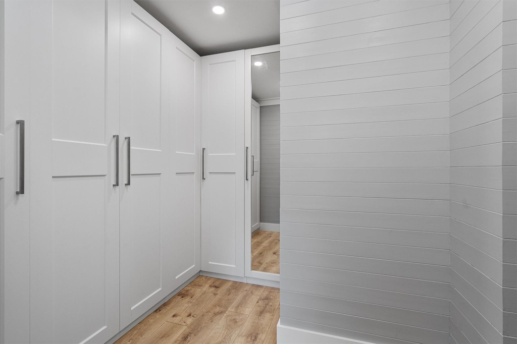 1203 Thackeray Ln - Photo 24