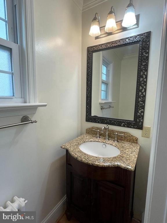 6105 29th Street Nw - Photo 10