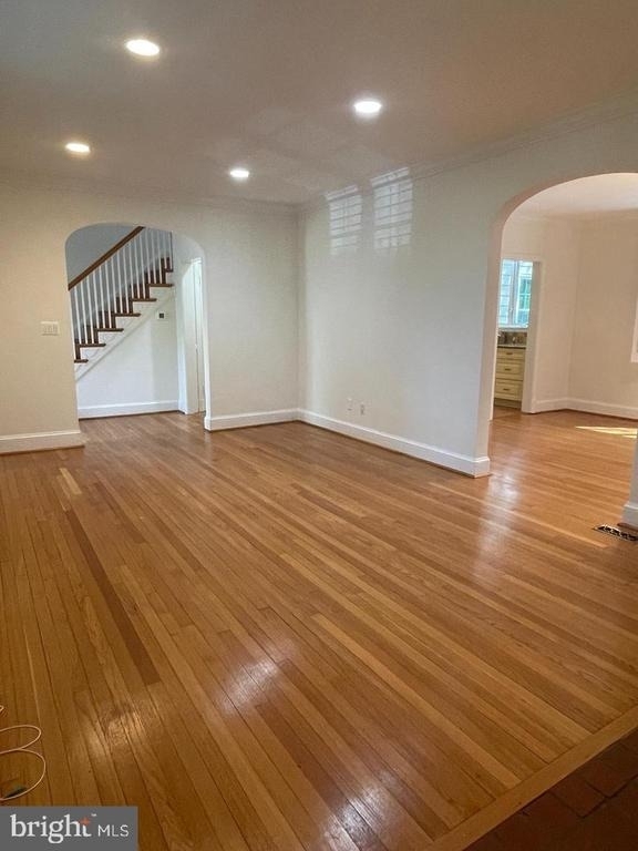 6105 29th Street Nw - Photo 6