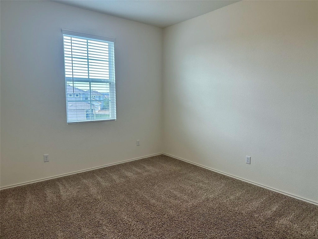 412 Montauk Loop - Photo 31