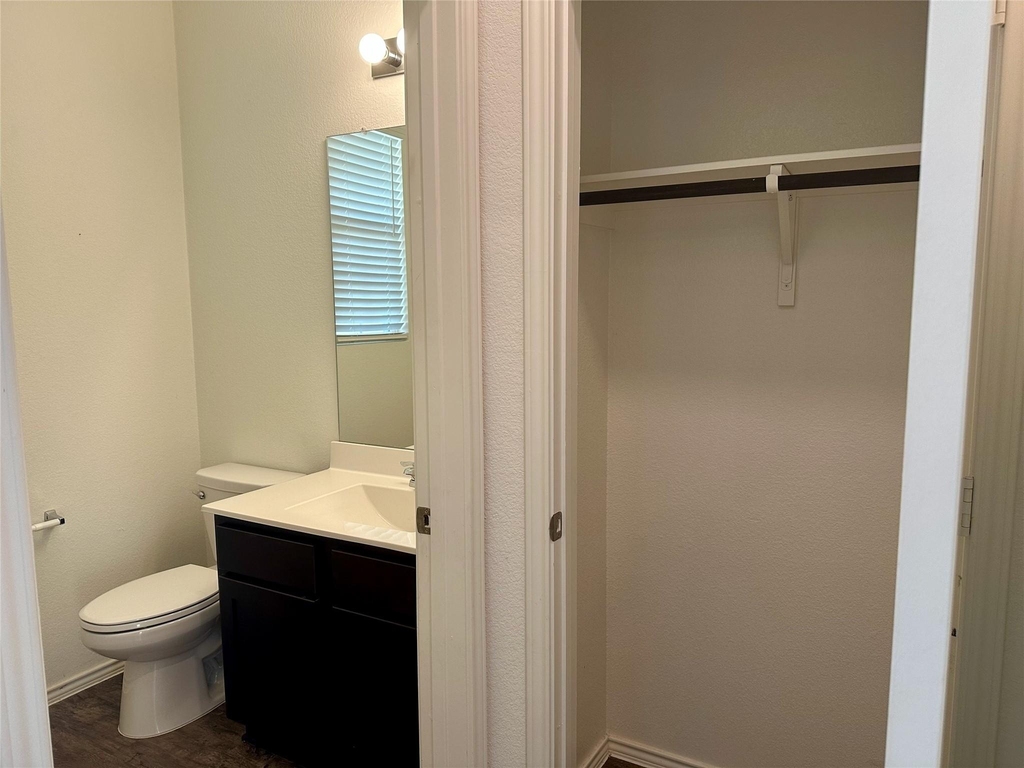 412 Montauk Loop - Photo 3
