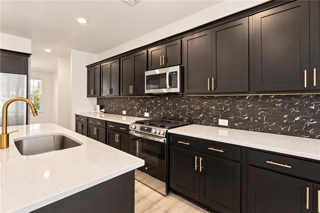 54 Mayfair Street - Photo 8
