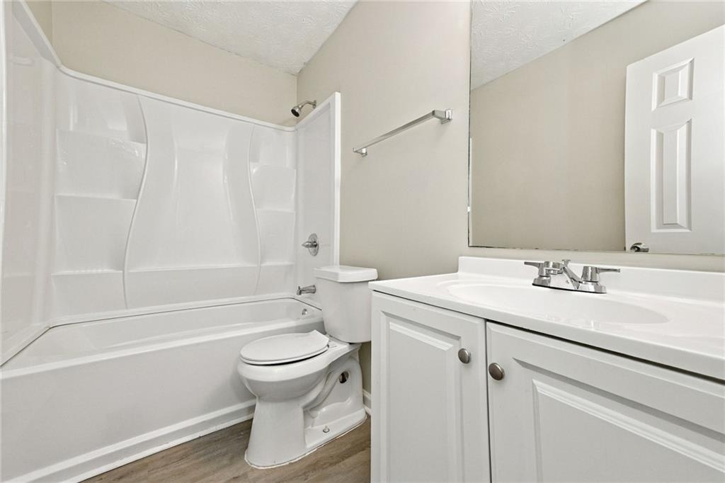 2079 Sugar Creek Falls Court Se - Photo 13